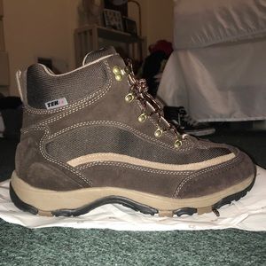 LL Bean All Terrain Hiking/Snow Boots (Waterproof)